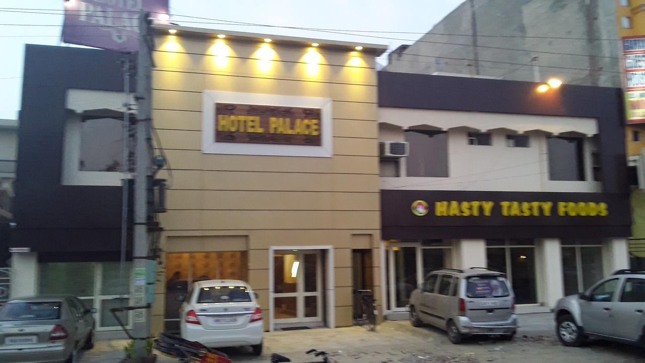 Hotel Palace Hoshiarpur ภายนอก รูปภาพ